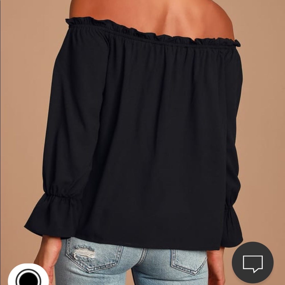 Lulu’s black top - Picture 5 of 6